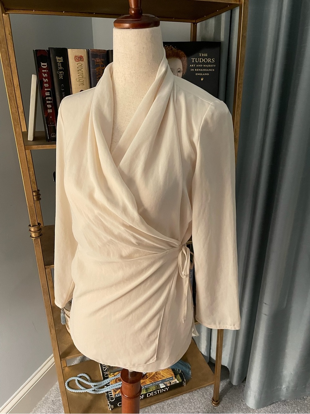 Aritzia Wilfred Cream Wrap Blouse XS XXS 3/4 Sleeves Tie Waist - Picture 4 of 15
